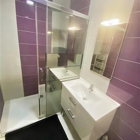 V5 - Chambre - 5 Minutes Du Luxembourg Otel Villerupt